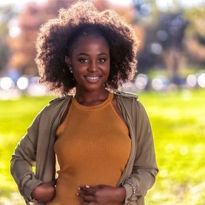 Meet your Posher, Rochelle